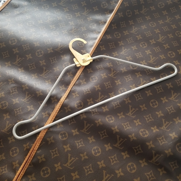 Louis Vuitton Garment Bag - Picture 11 of 15
